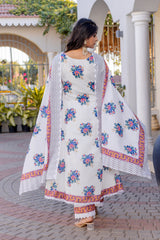 Women's Traditional White Floral Embroidered Suit