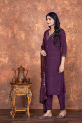 Women Woven Design Embroidered Kurta with Pyjama & Dupatta
