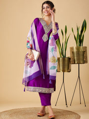 Women Embroidered Viscose Rayon Blend kurta set