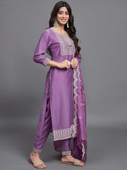 Women Embroidered Straight Kurta Set