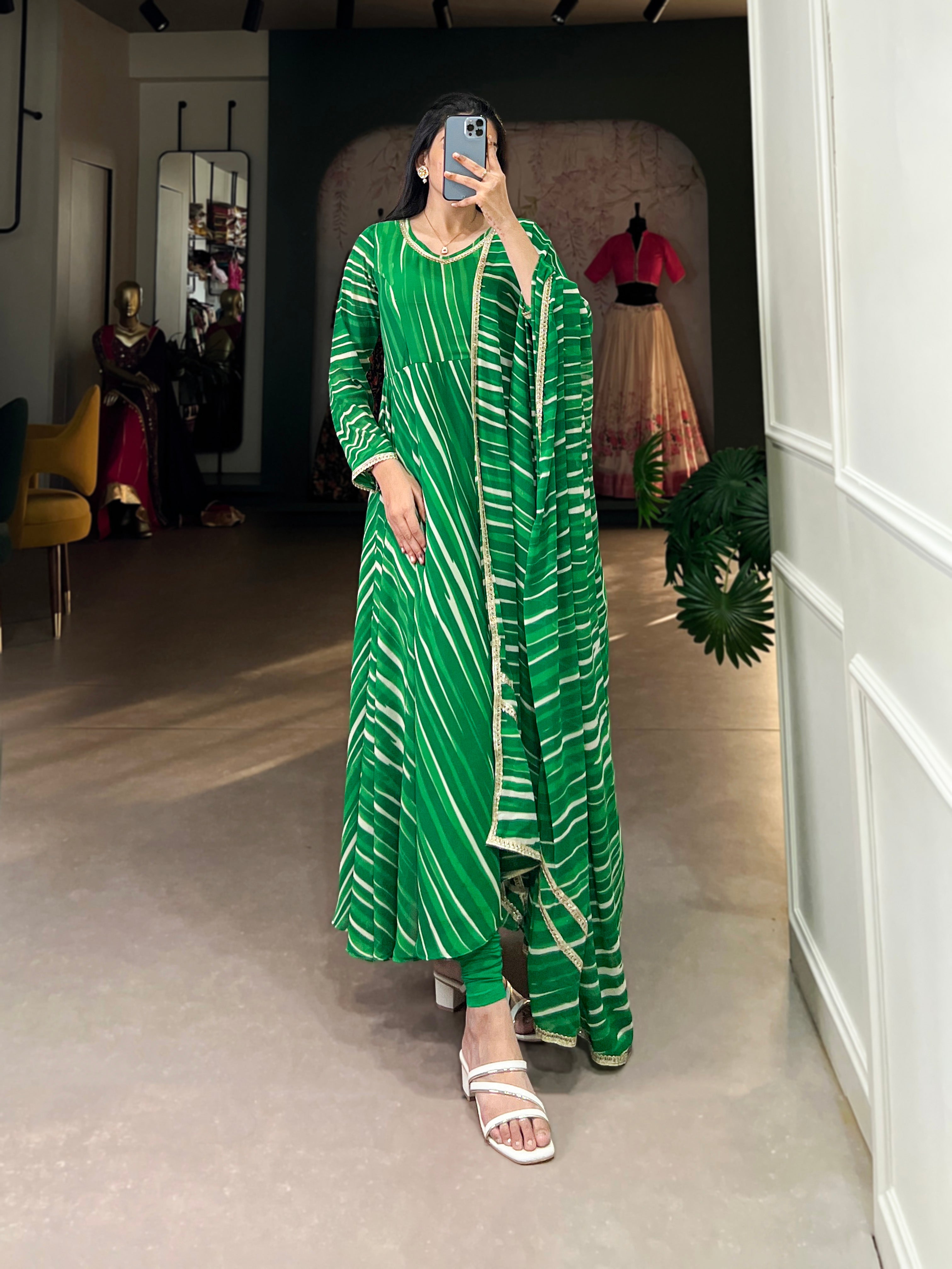 Women's Georgette With Leheriya Printed Gown