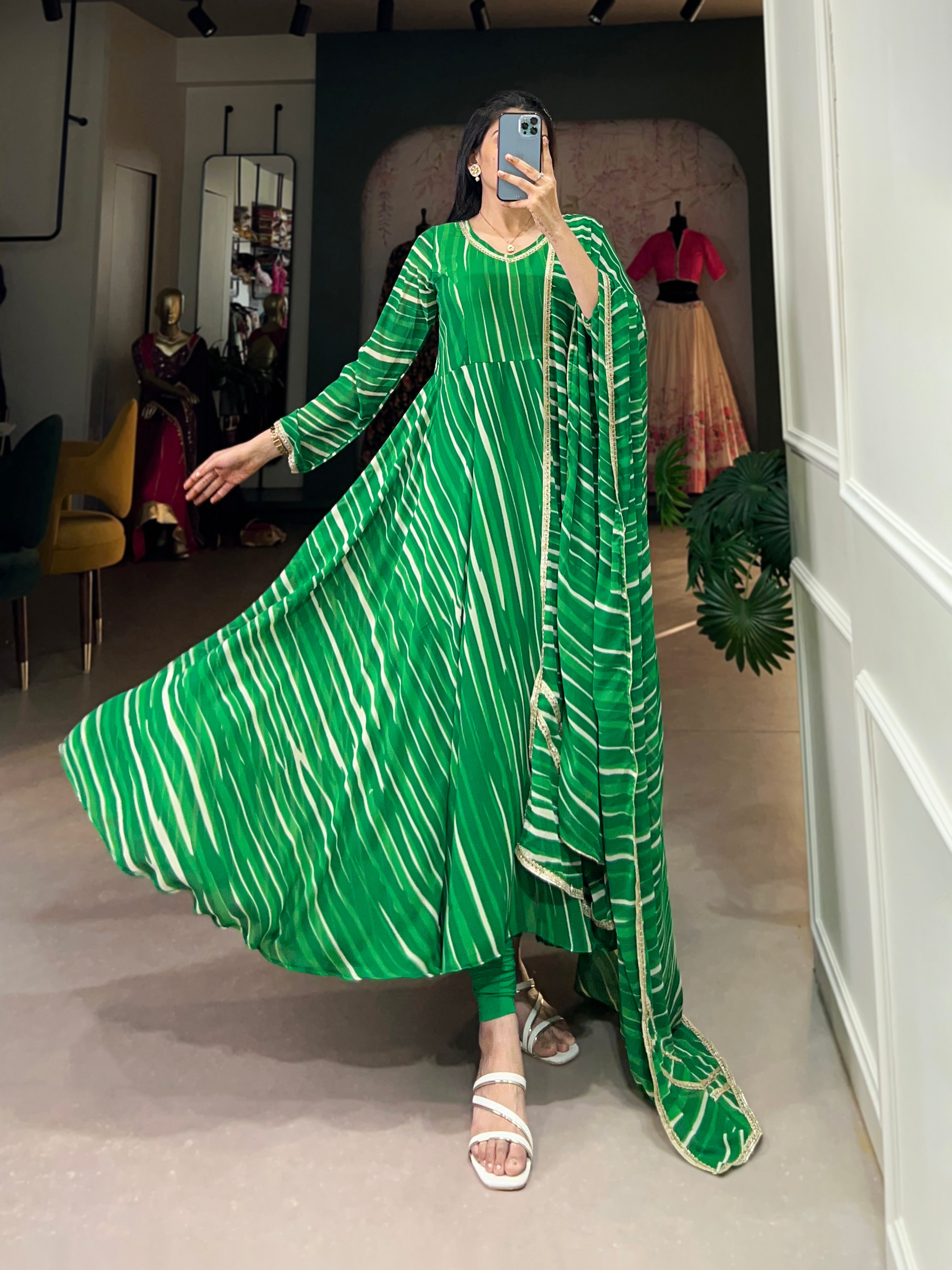 Women's Georgette With Leheriya Printed Gown