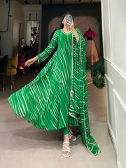 Women's Georgette With Leheriya Printed Gown