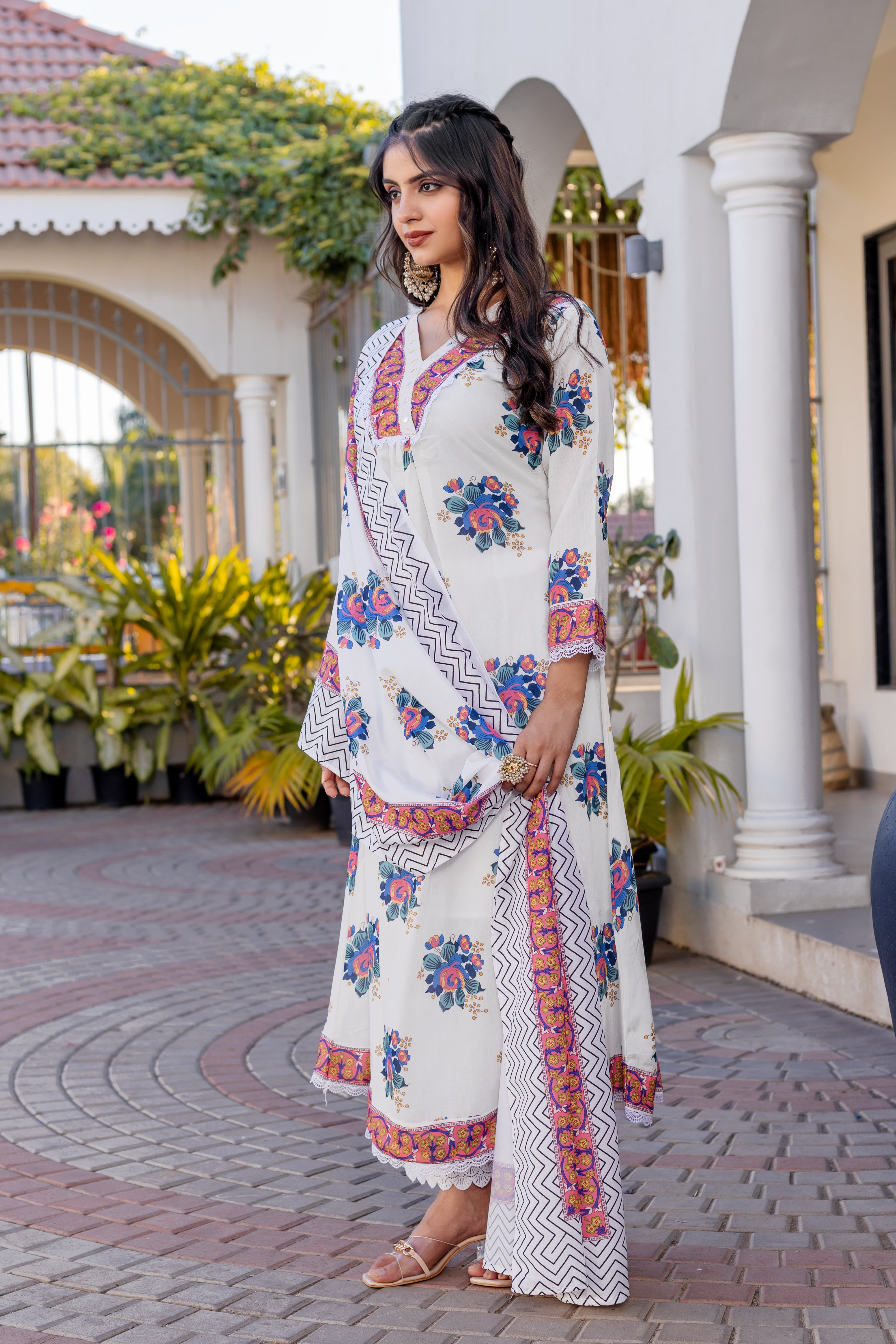 Women's Traditional White Floral Embroidered Suit