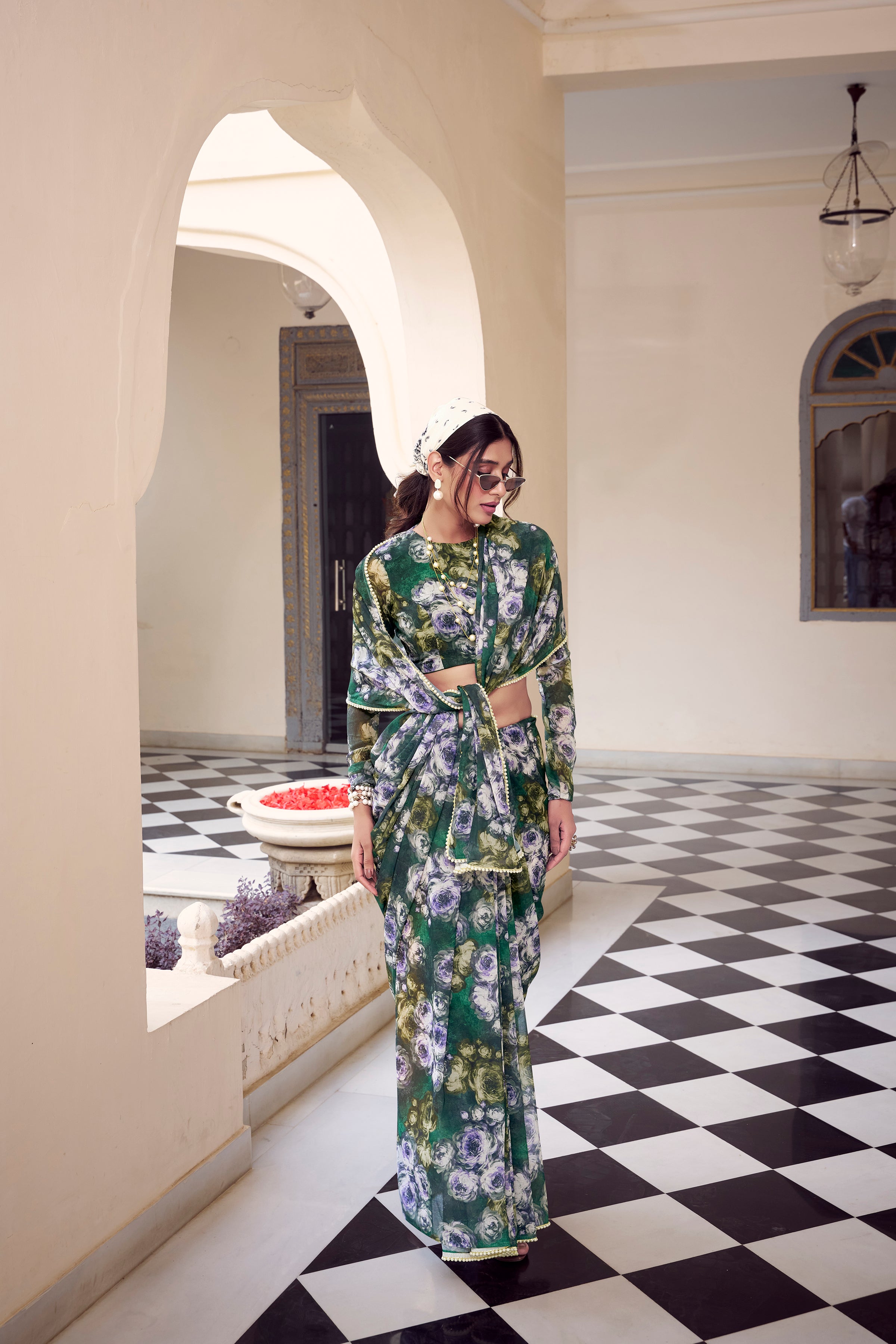 Green Floral Printed Weightless Saree