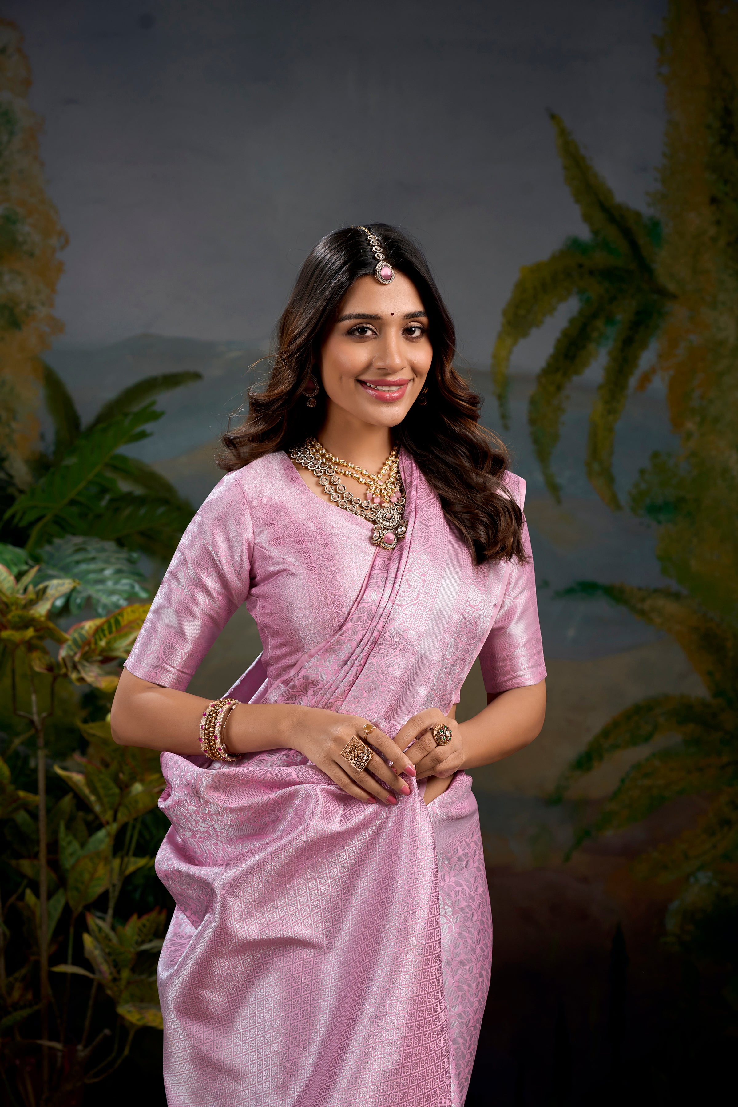 Baby Pink Timeless Kanjivaram Saree with Exquisite Zari Weaving