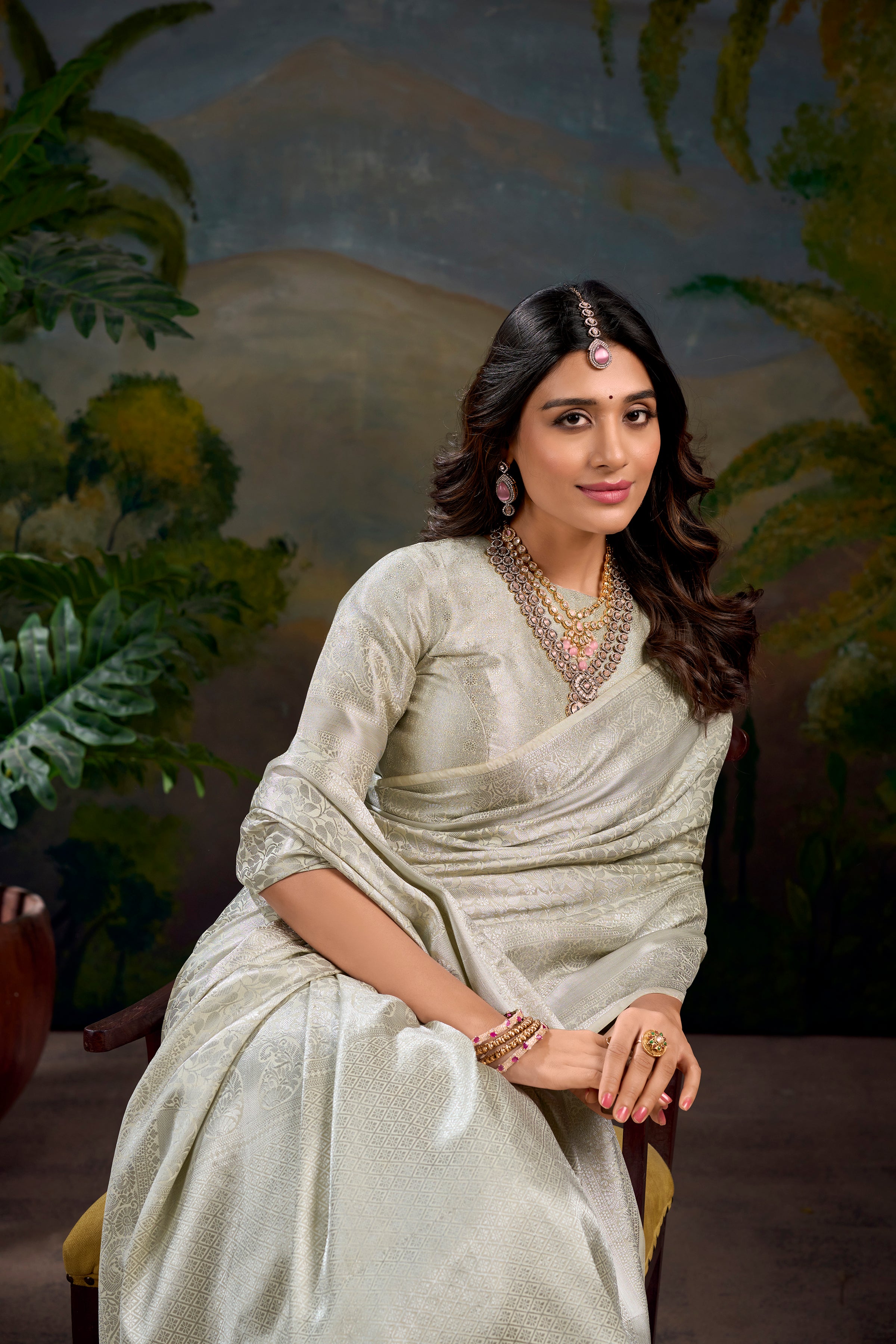 Off White Timeless Kanjivaram Saree with Exquisite Zari Weaving