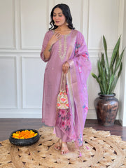 New Chanderi Silk Embro Work Kurta Pant And Dupatta Set