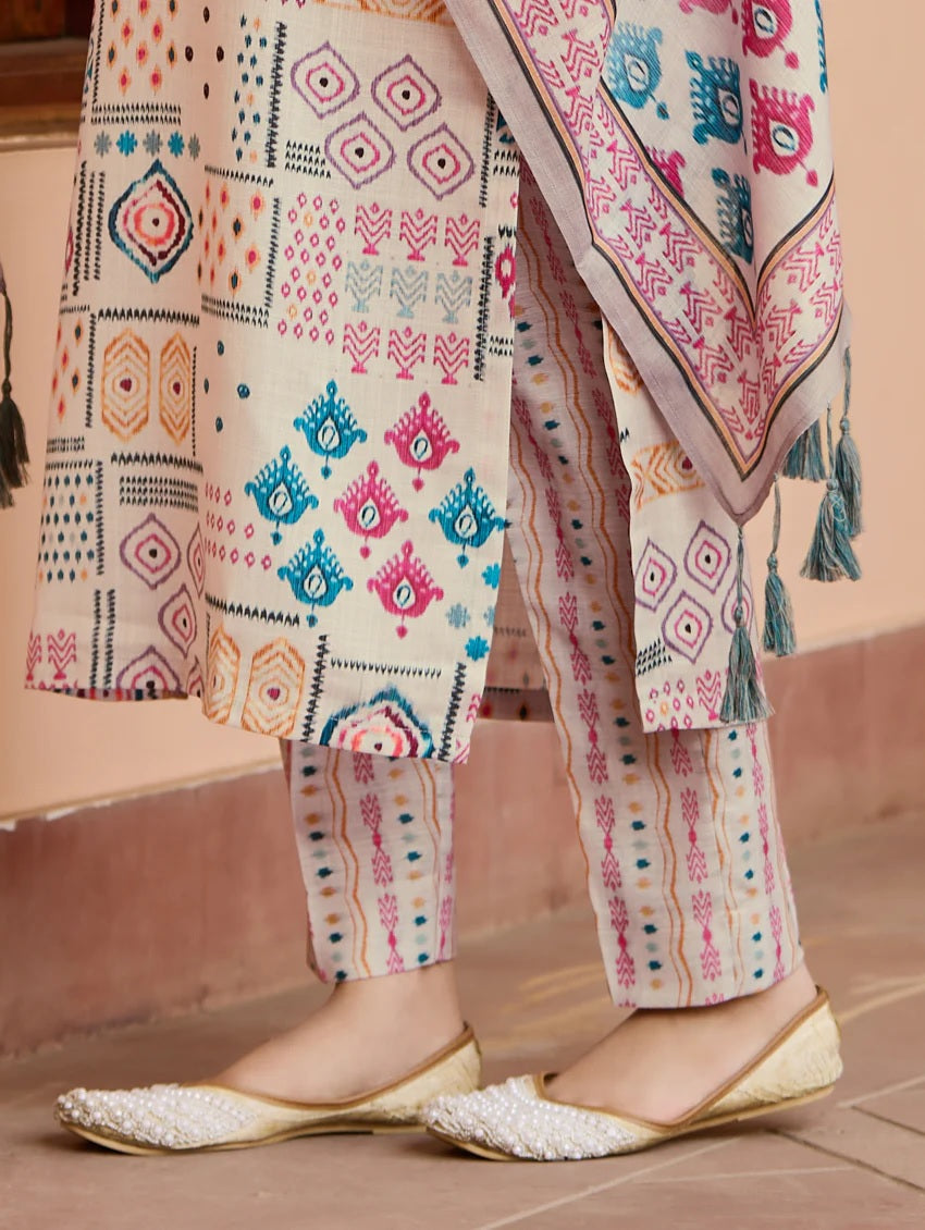 Stylish Printed Kurti Pant and Print with Lace Work Dupatta Set For Women and Girl