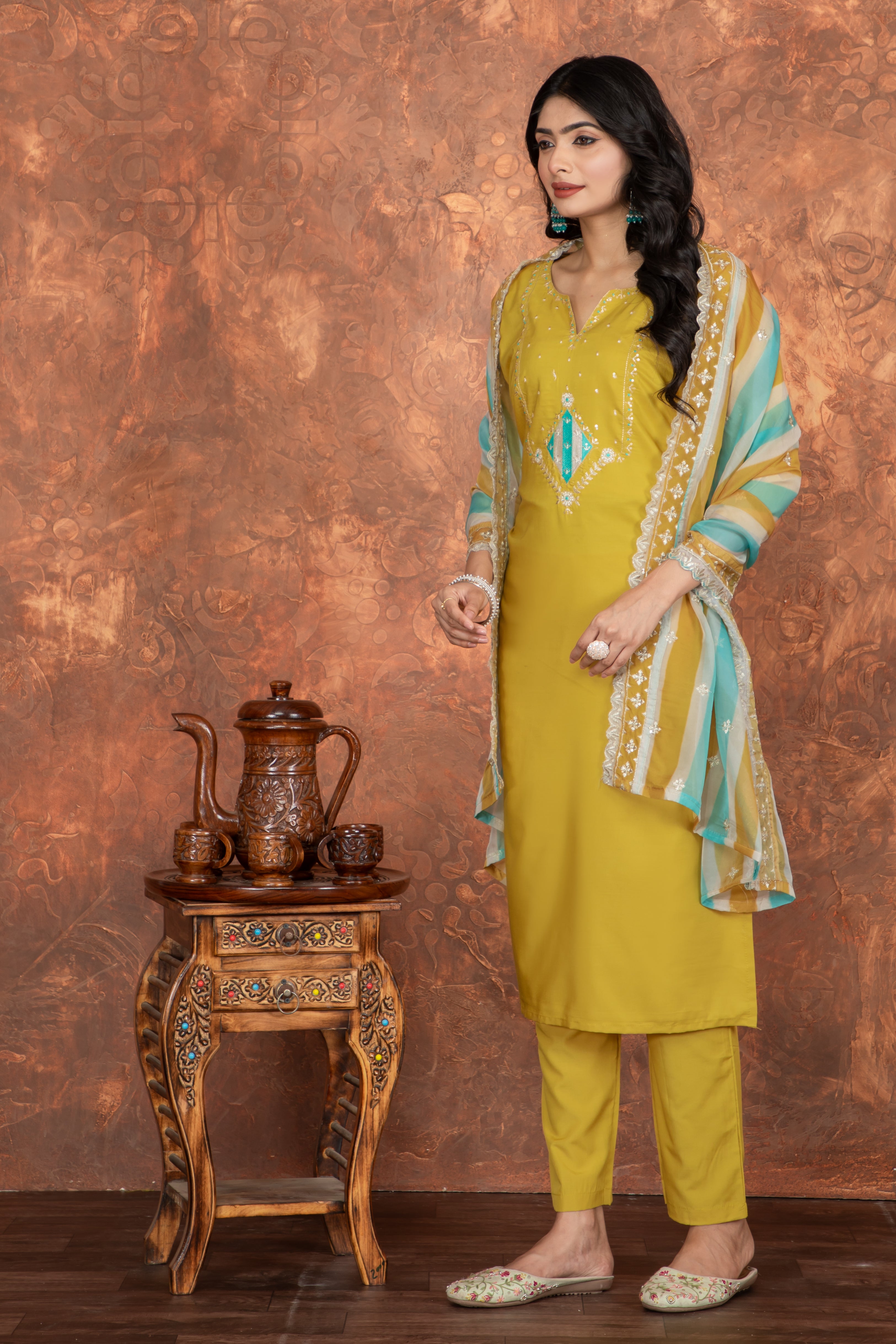 Trendy ROMAN SILK Kurta Pant Dupatta Set With Printed For Women