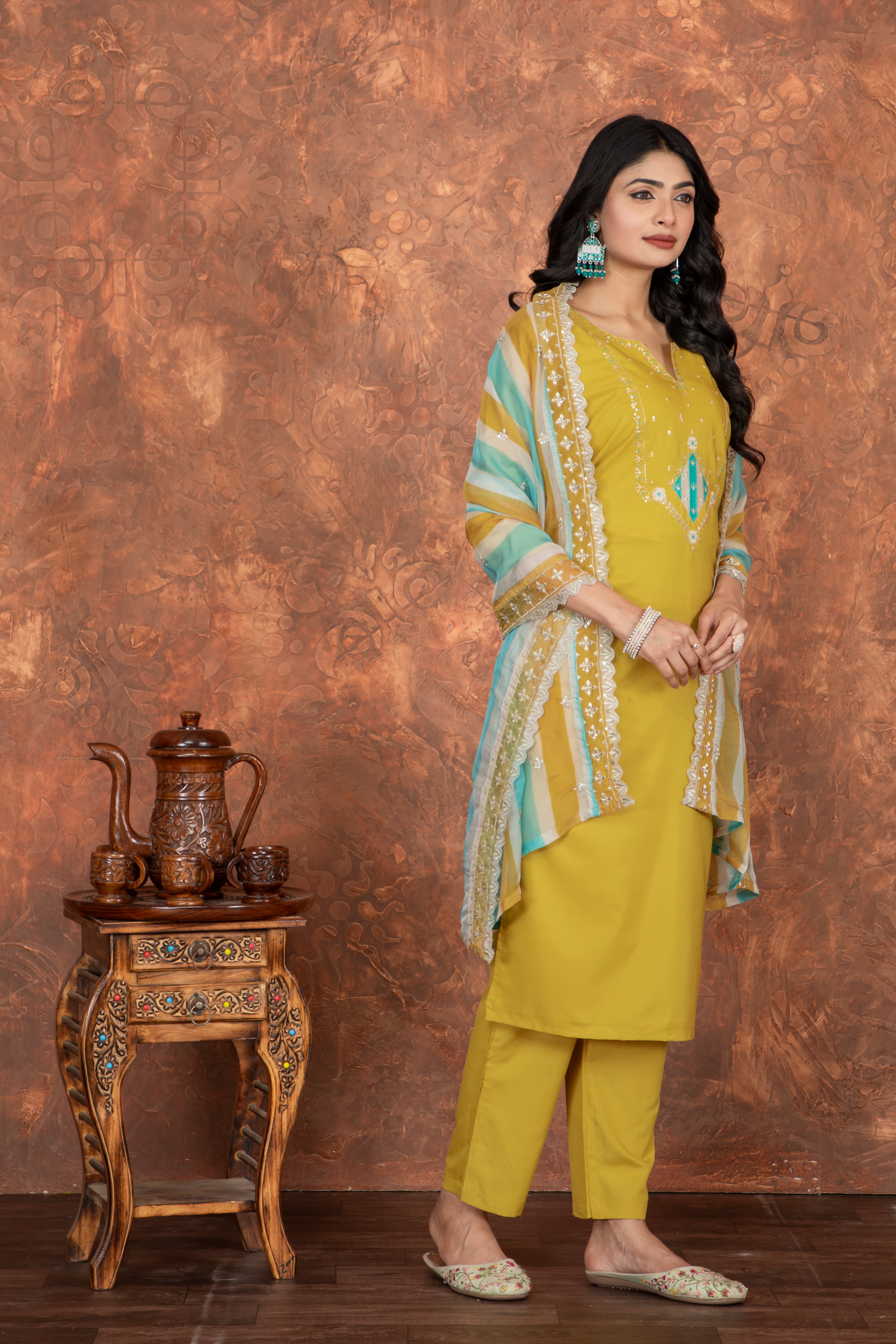Trendy ROMAN SILK Kurta Pant Dupatta Set With Printed For Women