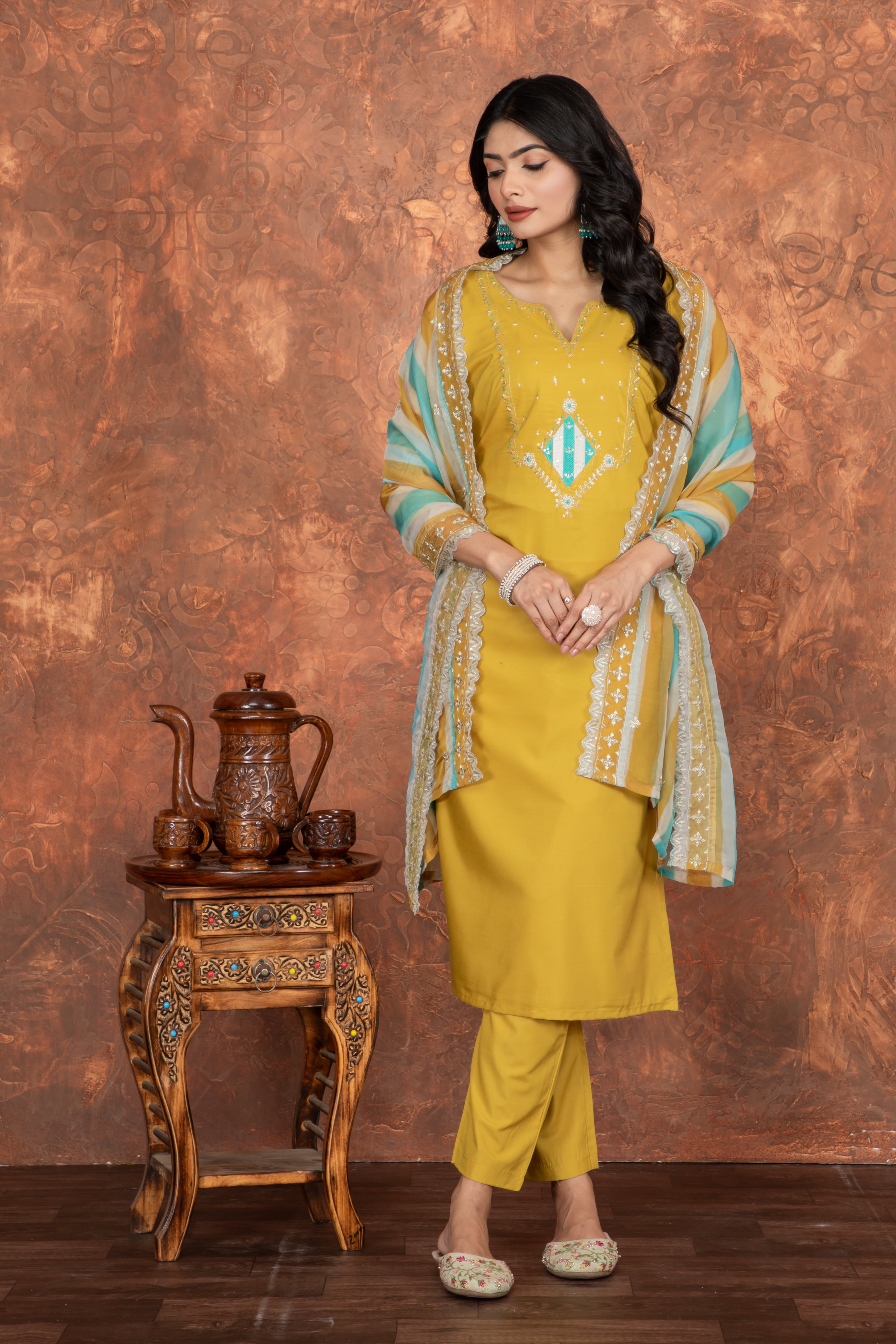 Trendy ROMAN SILK Kurta Pant Dupatta Set With Printed For Women