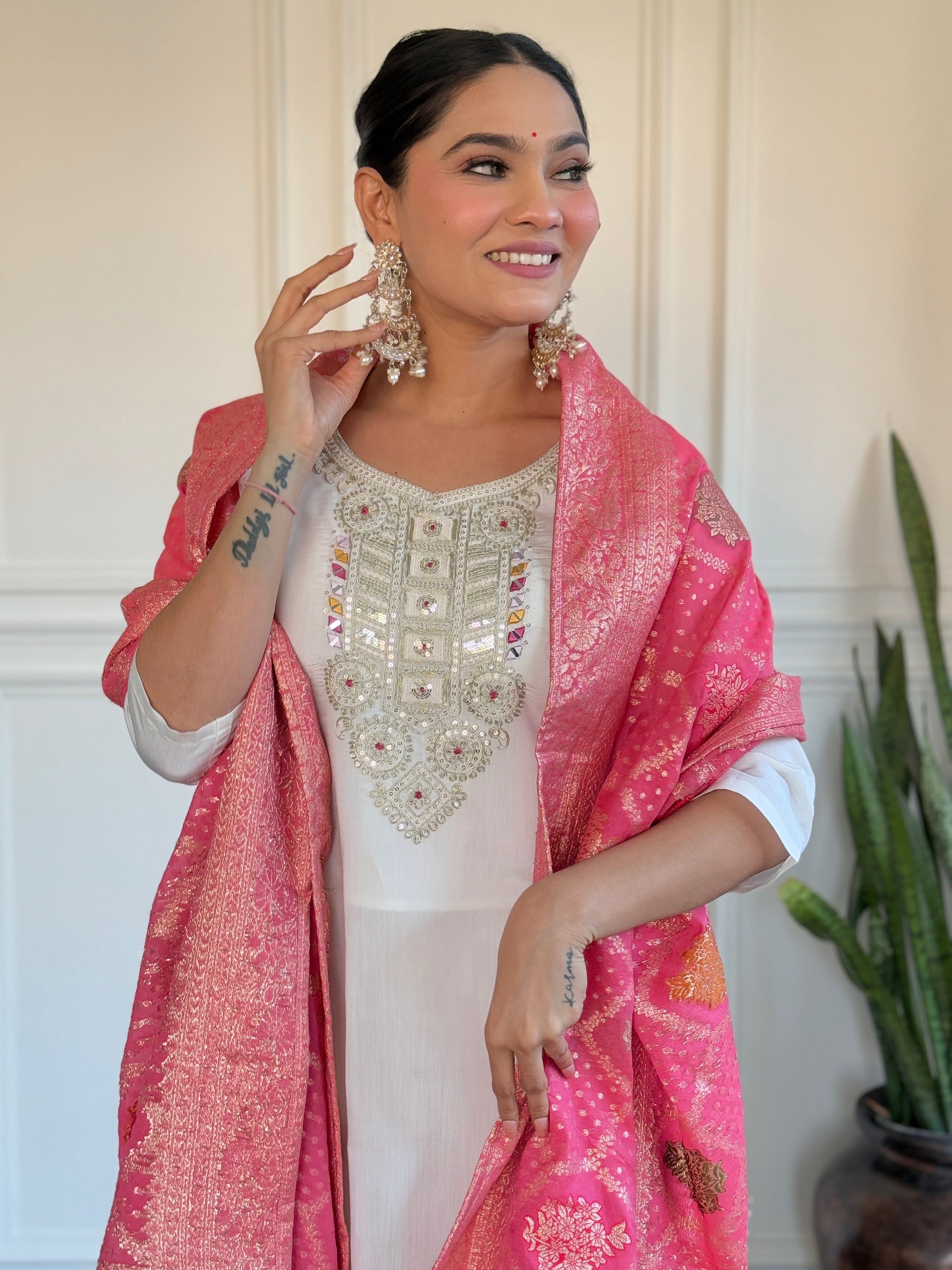 Off White Thread Embroidered Chanderi Kurta Set