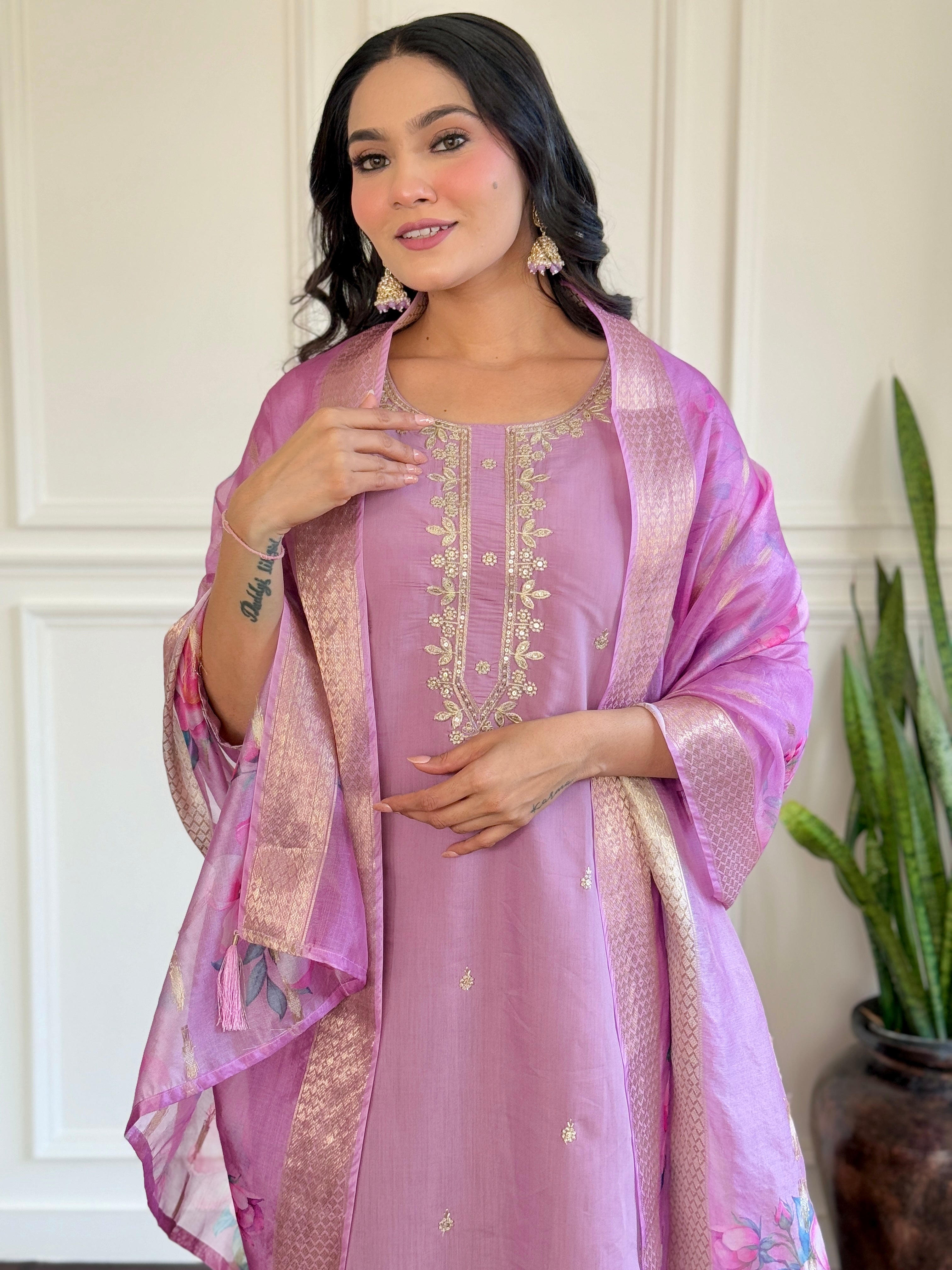 New Chanderi Silk Embro Work Kurta Pant And Dupatta Set