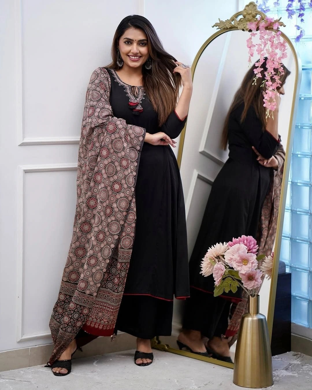 Women's Embroidered black Kurta and Pant with Dupatta Set