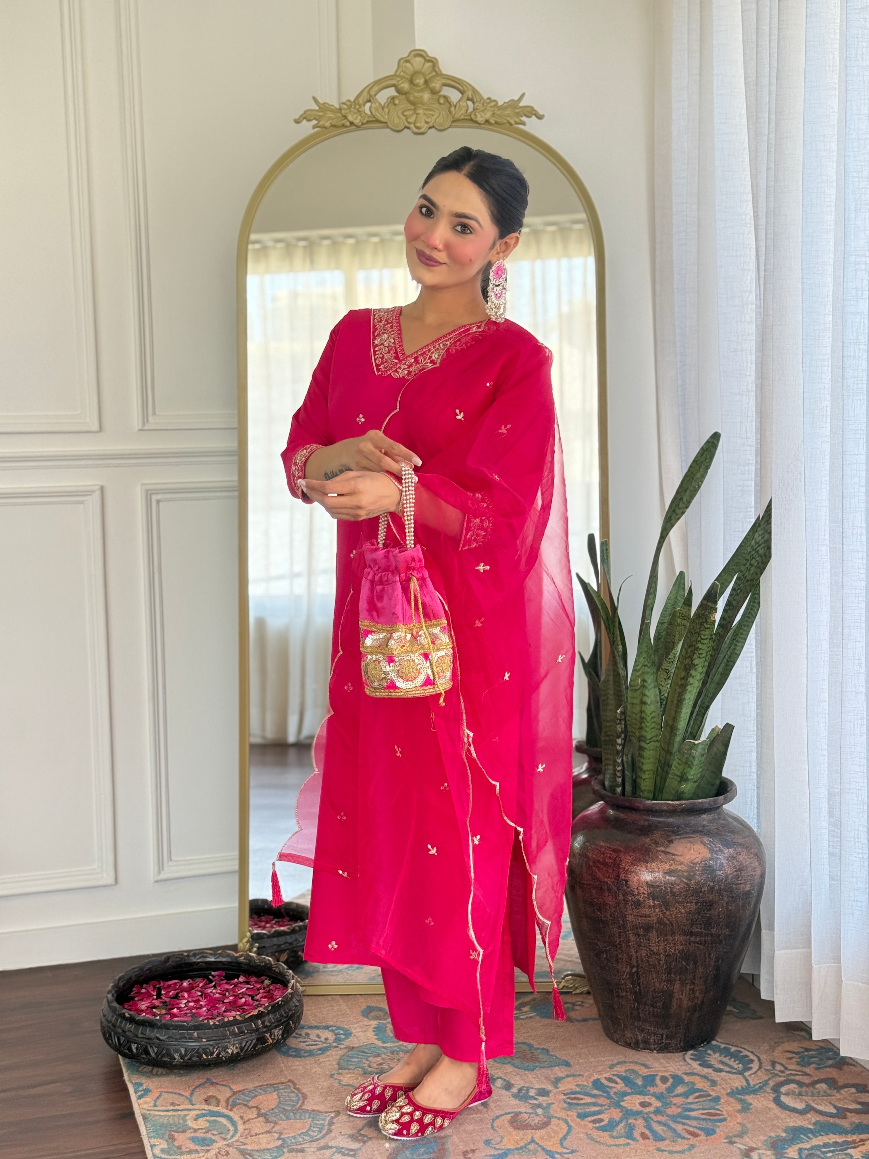 New Exclusive Check this our beautiful dresses collection