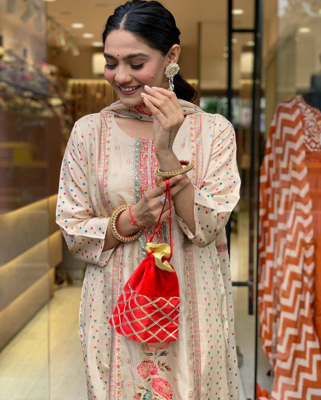 Elegant Floral Printed Ethnic Suit Set