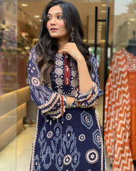 KURElegant Navy Blue Printed Kurta SetTA SET