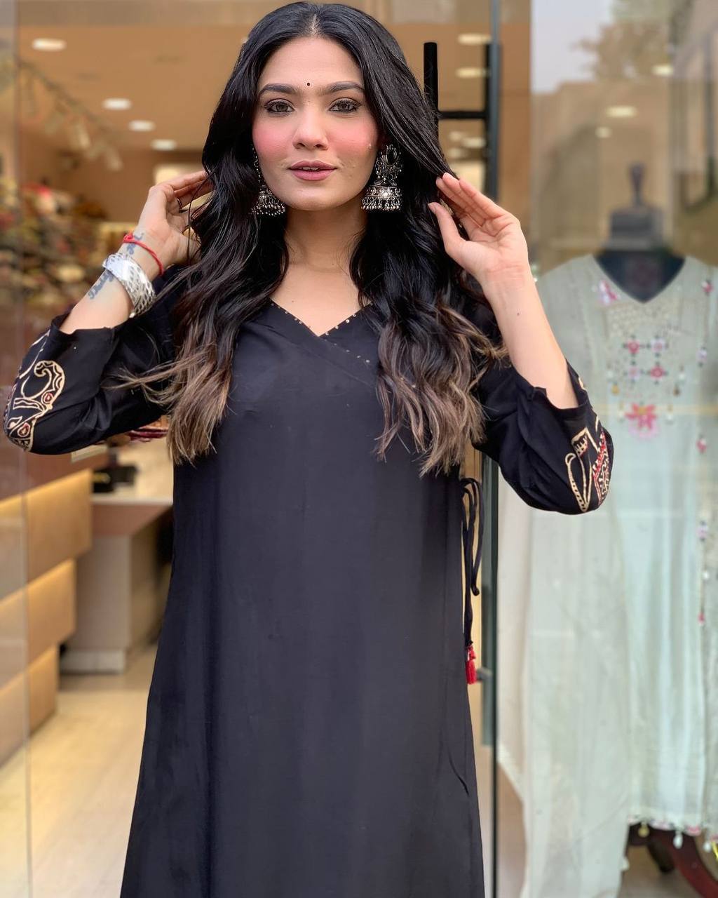 "Black Kurta Set with Embroidered Elephant Motifs – Chic Ethnic Statement"